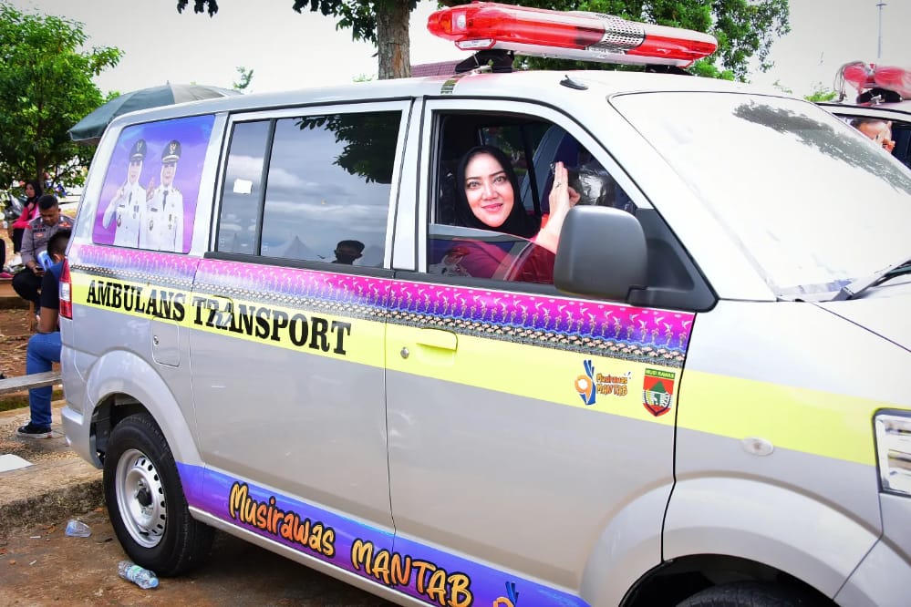 Bupati Musi Rawas luncurkan Ambulan Desa sebagai realisasi salah satu dari sembilan program unggulan