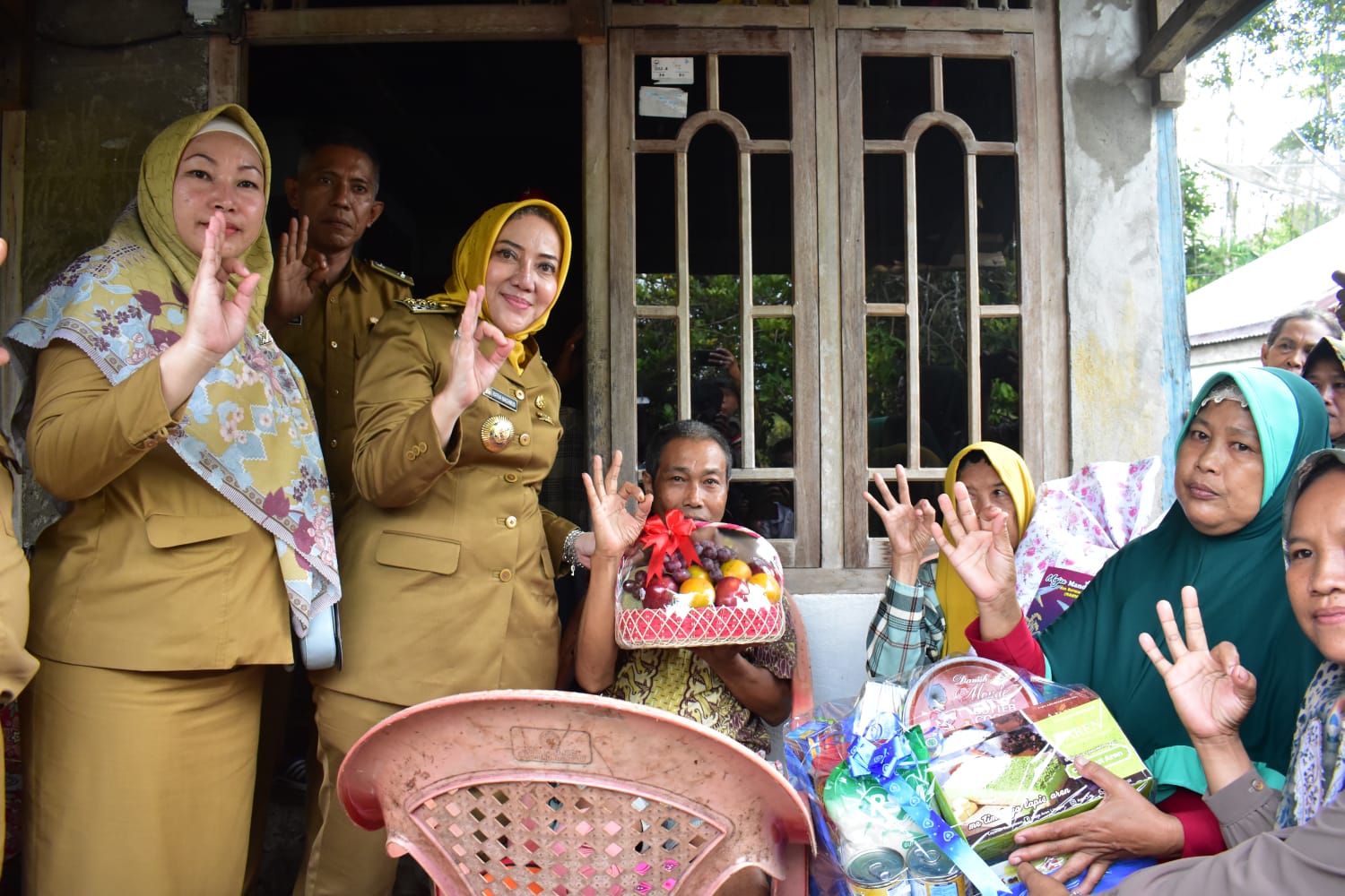 Bupati Musi Rawas kunjungi kediaman rumah pasien amputasi kaki kanan