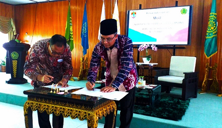 Bupati Musi Rawas H. Hendra Gunawan Menandatangani MOU bersama Universitas Muhammadiyah Palembang