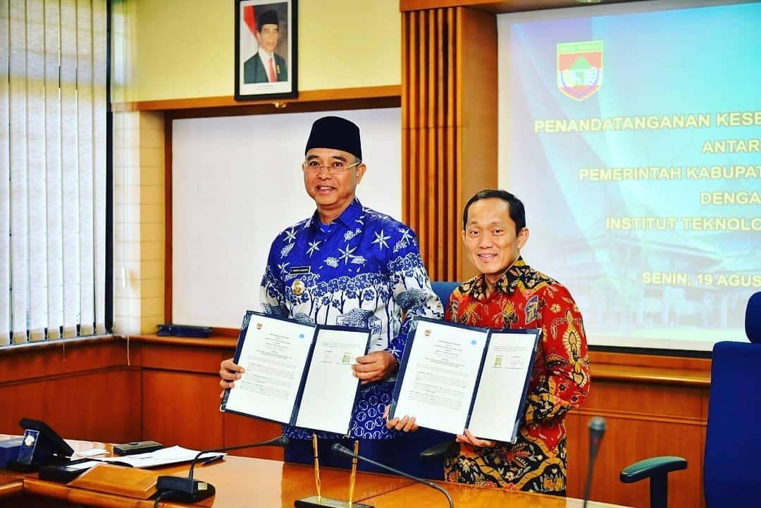 Bupati H2G dan Rektor ITB Tandatangani MoU
