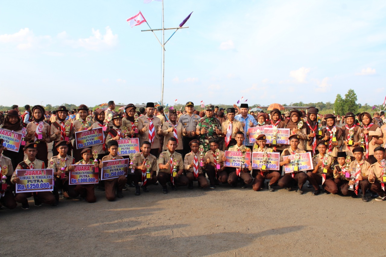 Wakil Bupati Hj Suwarti Hadiri Upacara Hari Pramuka Ke 58