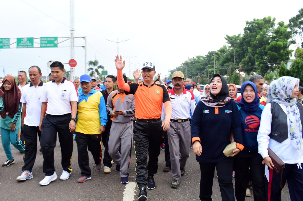 HUT Korpri Ke-48, Pemkab Musi Rawas Gelar Jalan Santai dan Senam Sehat Bersama