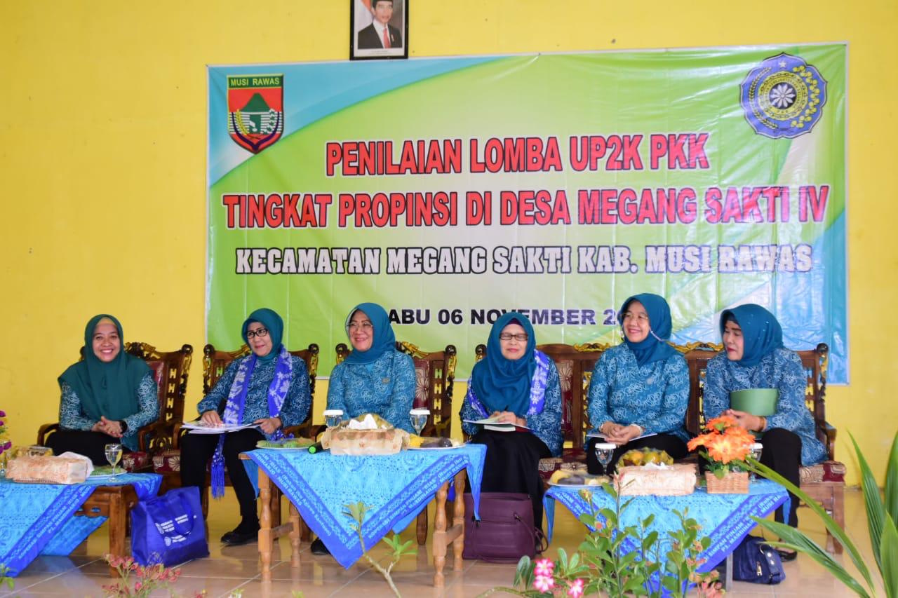 Ketua TP PKK Mura Dampingi Tim Penilai Lomba Kegiatan PKK dari TP PKK Sumsel