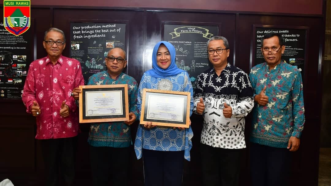 SMPN Cecar Dan SMAN Terawas Raih Penghargaan Sekolah Adiwiyata Tingkat Nasional