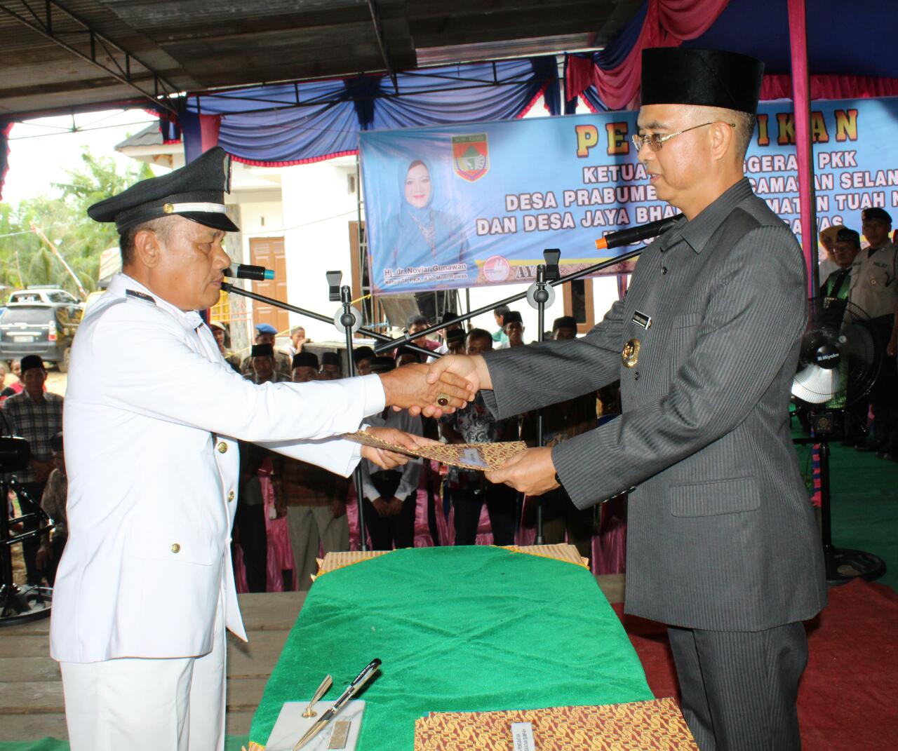 Bupati H2G Resmi Melantik Kades PAW Desa Prabumenang Dan Desa Jaya Bhakti