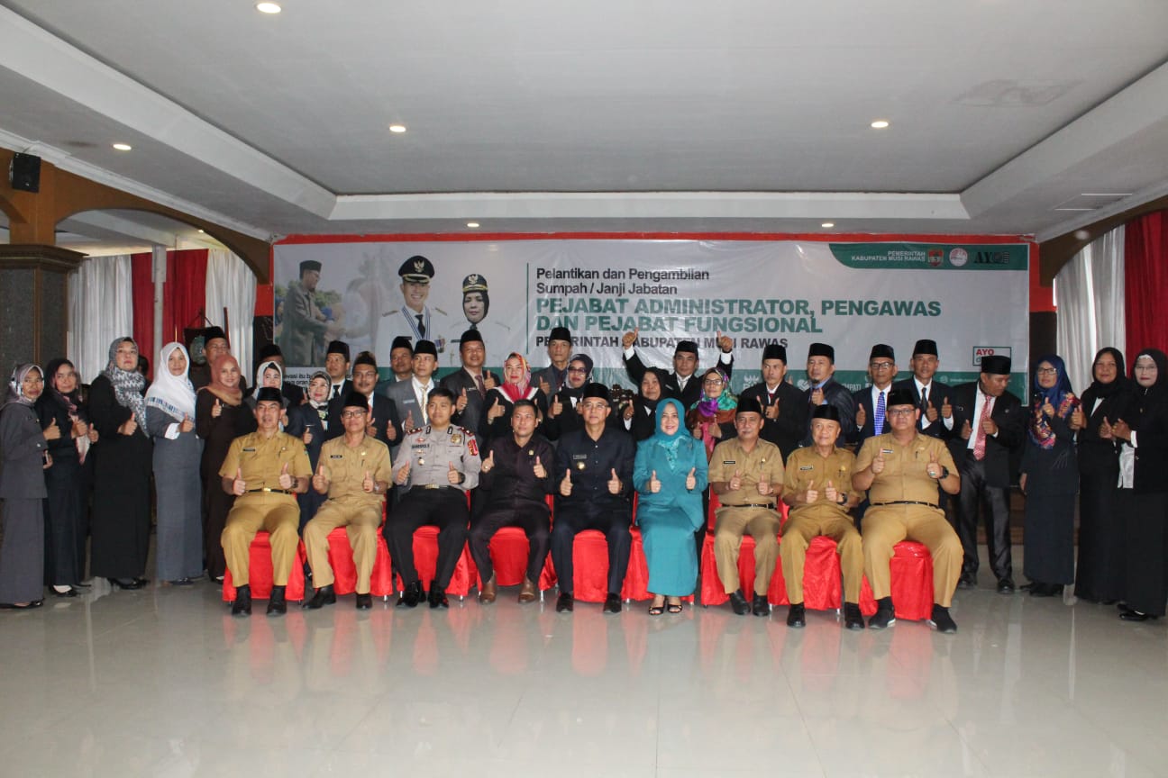 64 Pejabat Administrator, Pengawas dan Kepala Sekolah Resmi Dilantik Bupati Mura