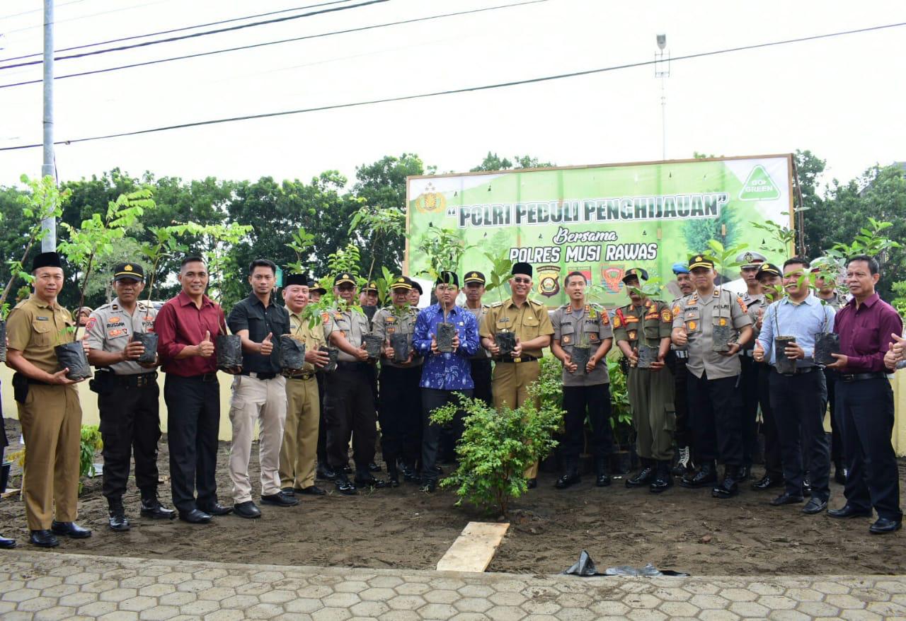 Penanaman Pohon Penghijauan Bersama Serentak Seluruh Polres Jajaran Polda Sumatera Selatan