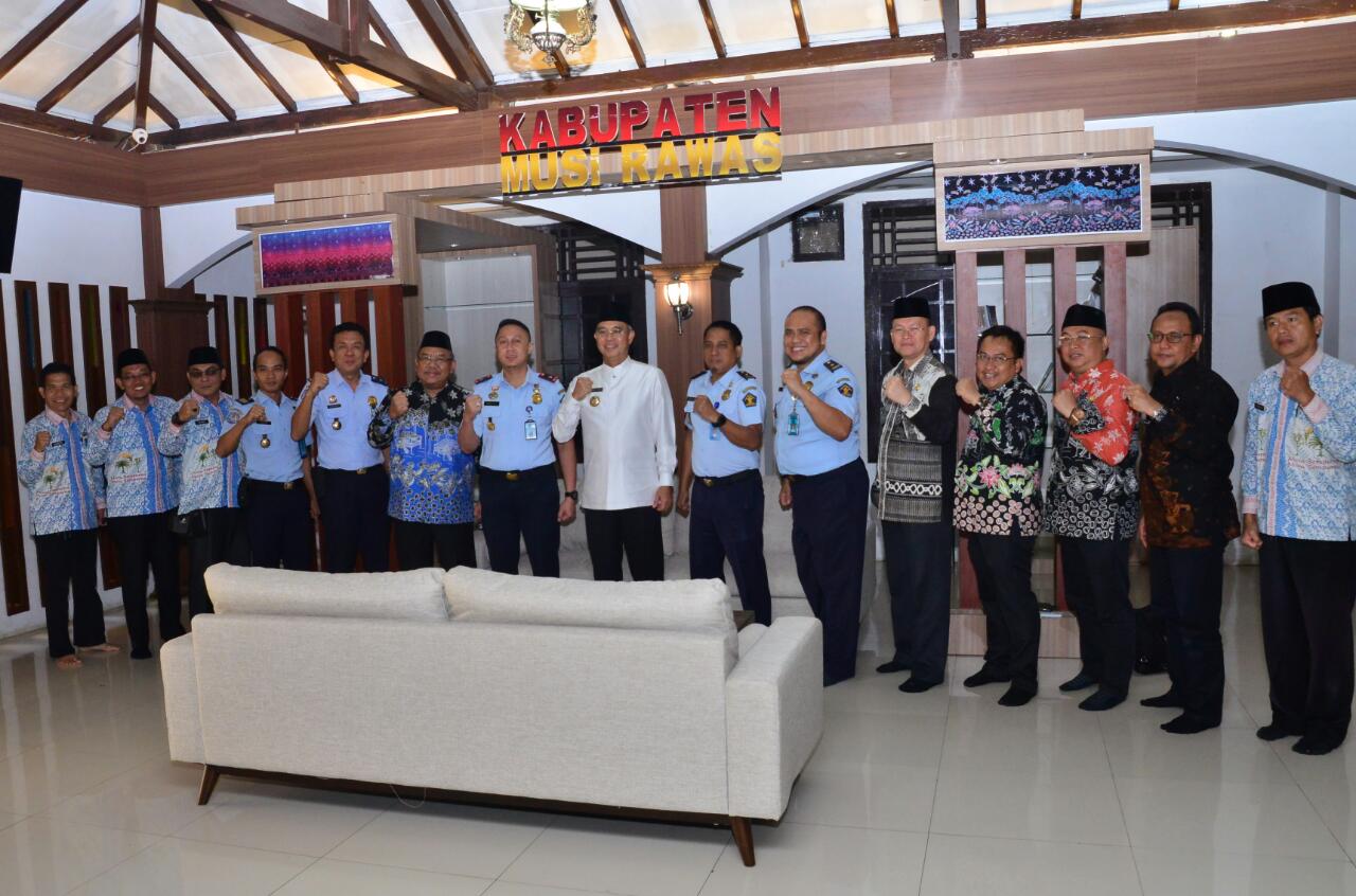 Bupati Musi Rawas Terima Audiensi Kepala Imigrasi Kelas II Muara Enim