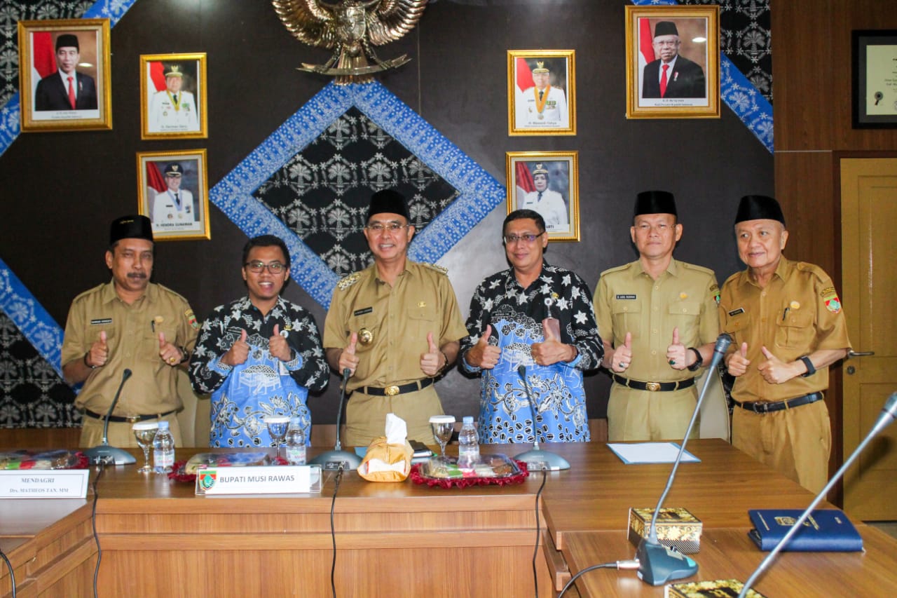 Kepala Pusat Litbang Inovasi Daerah BPP Kemendagri Gelar Diskusi Publik "Puja Indah"