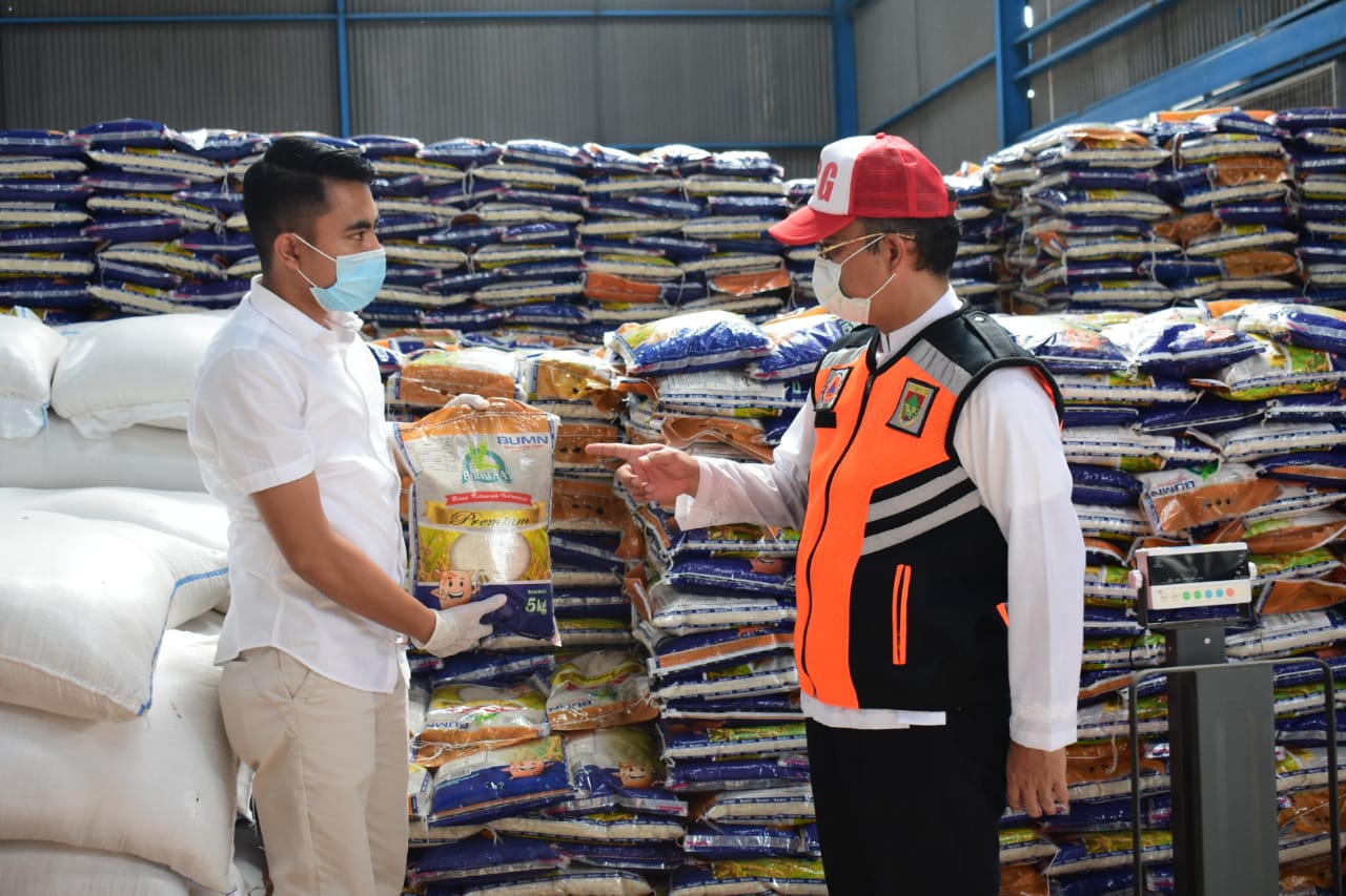 Antisipasi akibat Virus Covid-19, Bupati Tinjau Ketersediaan Stok Bahan Makanan Pokok