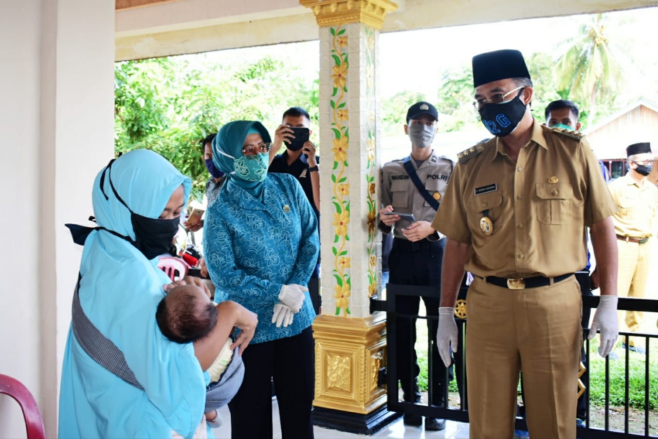 Jenguk Pasien Covid-19 Sembuh, Bupati Mura Berharap Jadi Motivasi Bagi Pasien Lainnya
