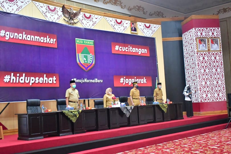 Pimpin Rapat Staf, Wabup Mura Fokus Evaluasi Penanganan Covid-19