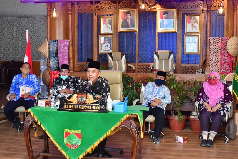 Bupati H2G Ikut Vidcon Government Rountable Series Covid 19 Bersama MarkPlush, Inc.