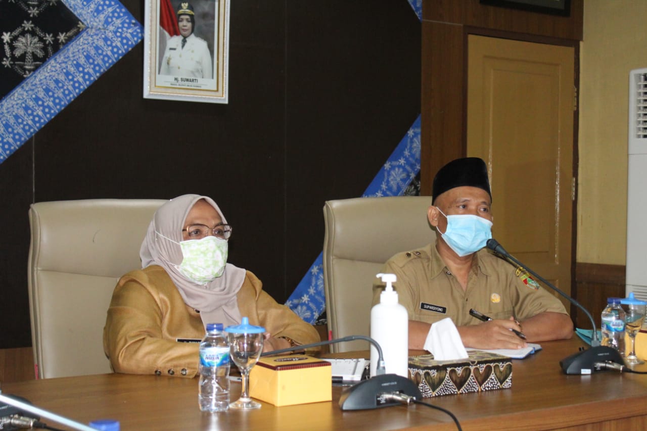 Melalui Vidcon, Wabup Mura Ikuti Pertemuan Audiensi PLKB Non PNS se-Indonesia