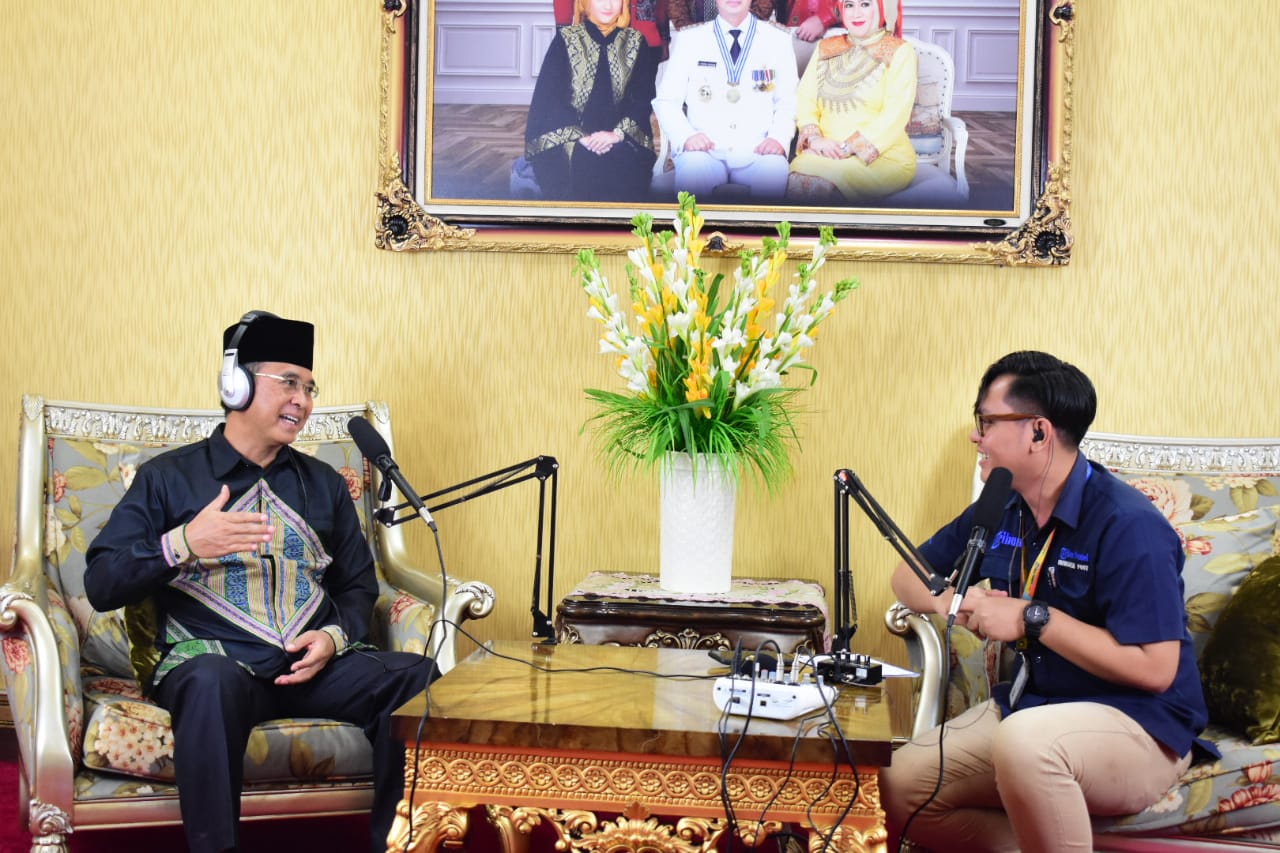 Bincang Santai, Bupati H2G Ikuti Roadshow Podcast Bersama Tribun Sumsel dan Sriwijaya post