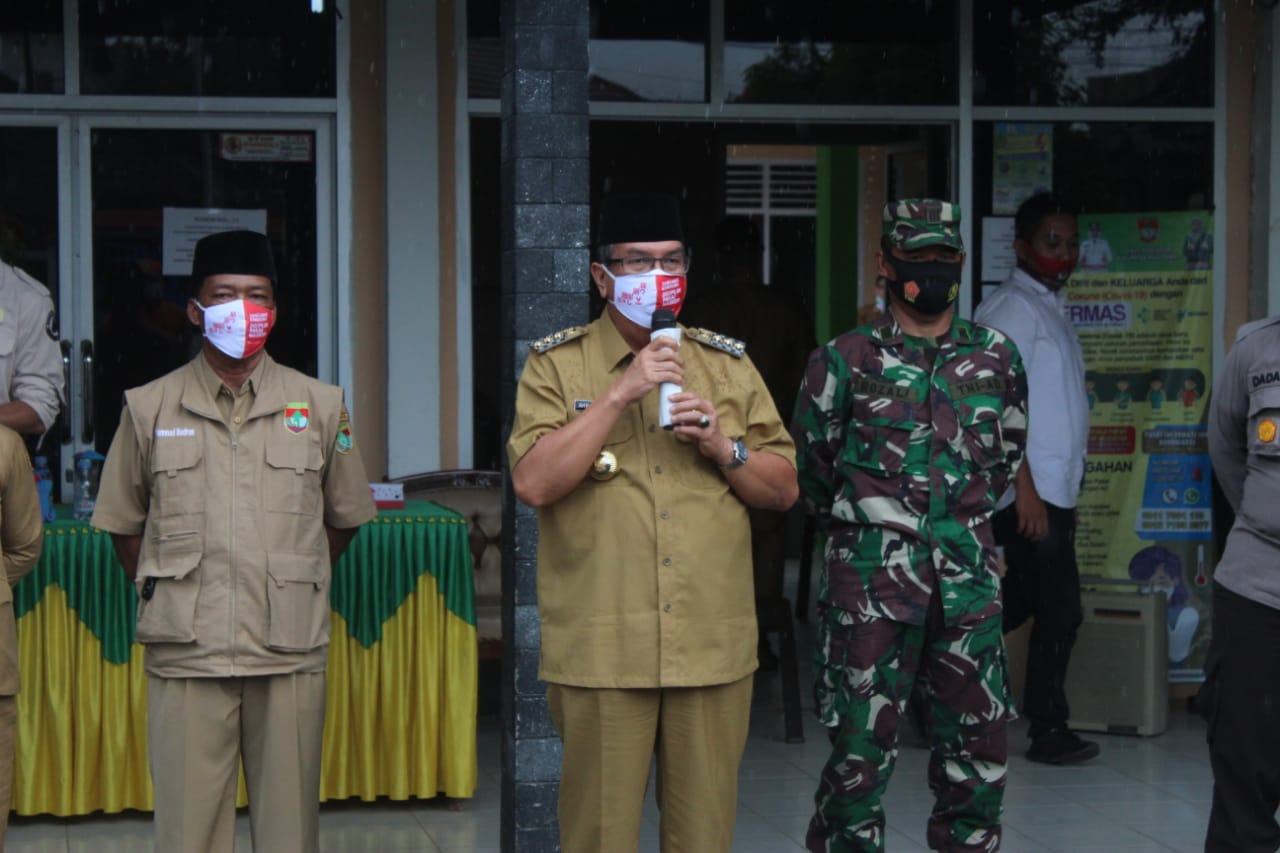 Pjs Bupati Mura Pimpin Penyemprotan Disinfektan di Kecamatan Tugumulyo
