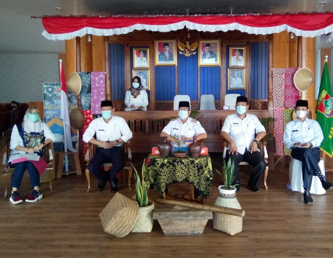 Via Vidcon, Pjs Bupati Mura Ikut Saksikan Penyerahan DIPA dan TKDD Tahun 2021 Oleh Presiden RI