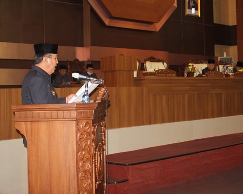 Pjs. Bupati Sampaikan Nota Keuangan dan Raperda APBD Musi Rawas Tahun 2021