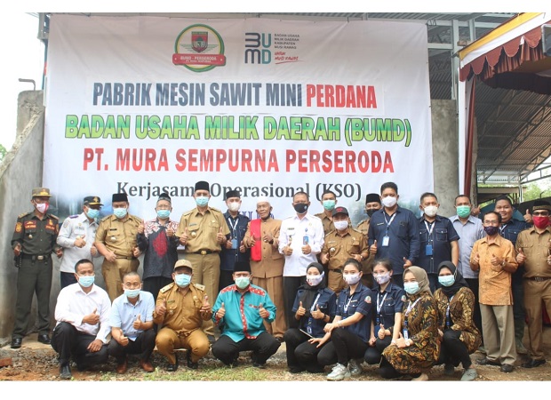 Cuti Berakhir, Bupati H2G Resmikan Pabrik Sawit Mini di Desa Lubuk Tua