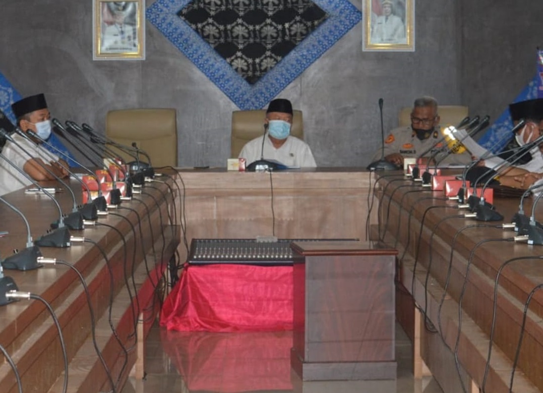 Asisten III Pimpin Rapat Persiapan Penyelenggaraan Pembelajaran Tatap Muka di Kabupaten Musi Rawas T