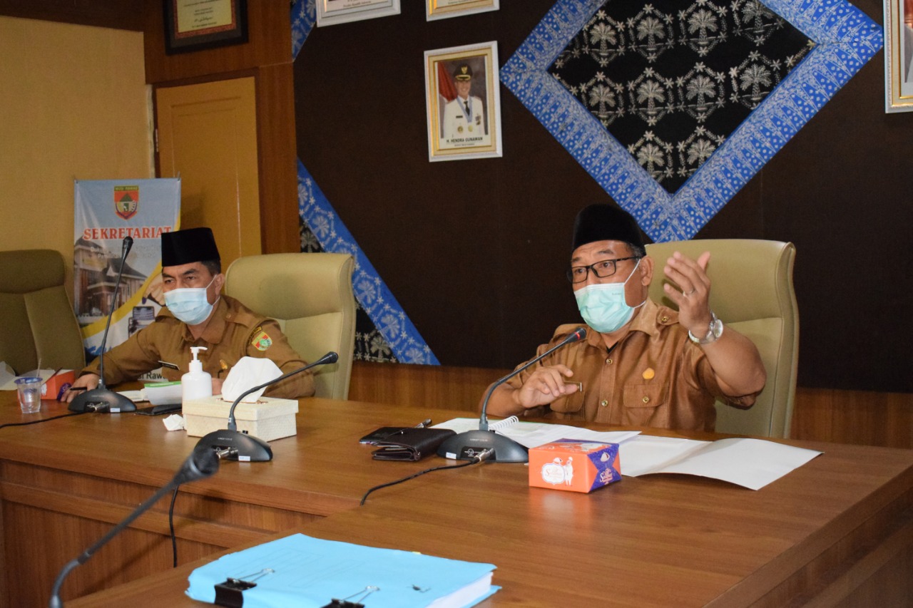 Asisten I Pimpin Rapat Teknis Persiapan Pelaksanaan Vaksinasi Covid-19 di Mura