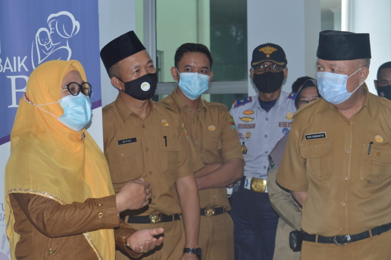 Asisten III Monitor Langsung Persiapan Pelaksanaan Vaksinasi Bagi Tenaga Kesehatan di 3 Puskesmas