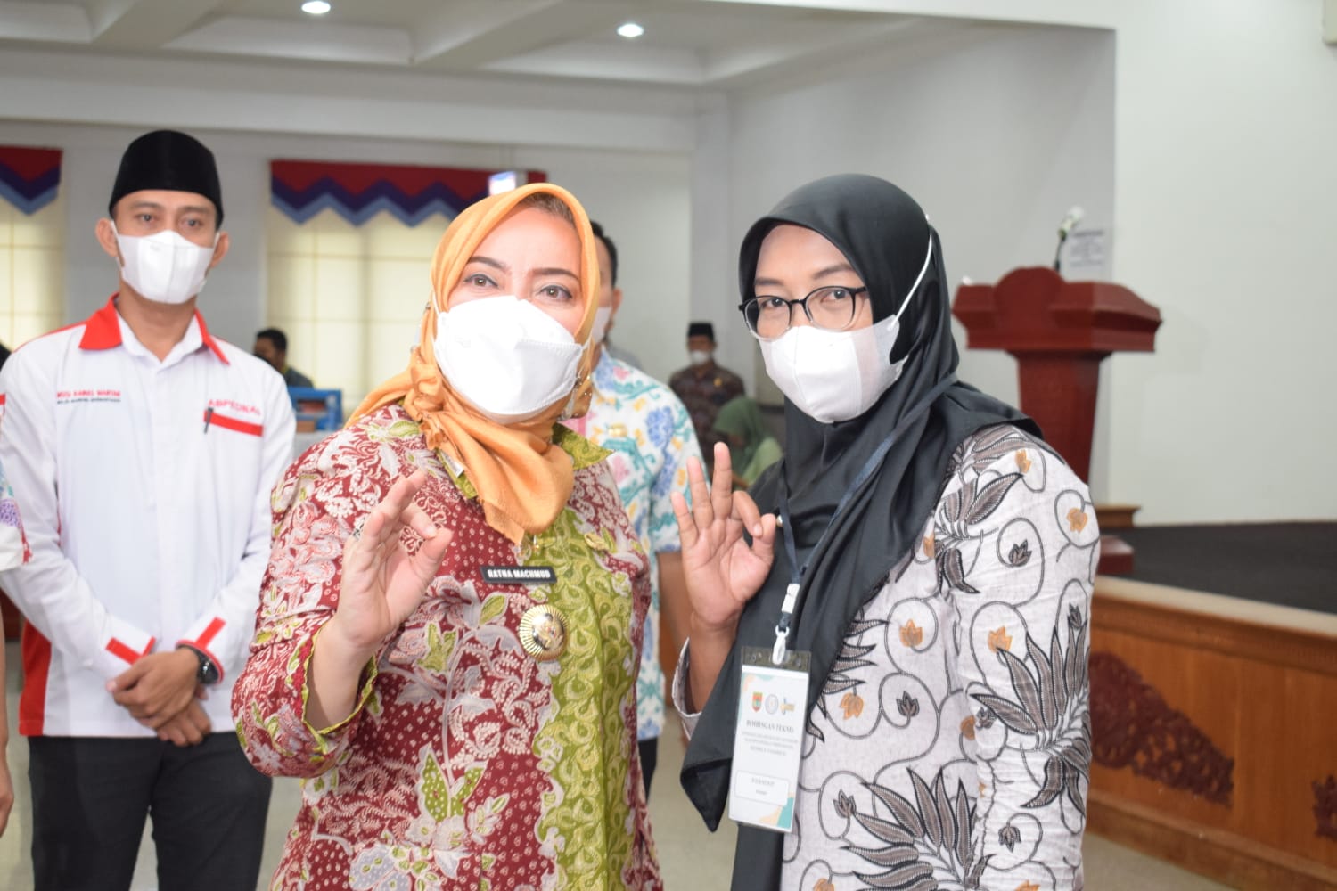 Bupati Musi Rawas Membuka Bimtek Kewenangan Lokal Sekala Desa dan Fungsi BPD