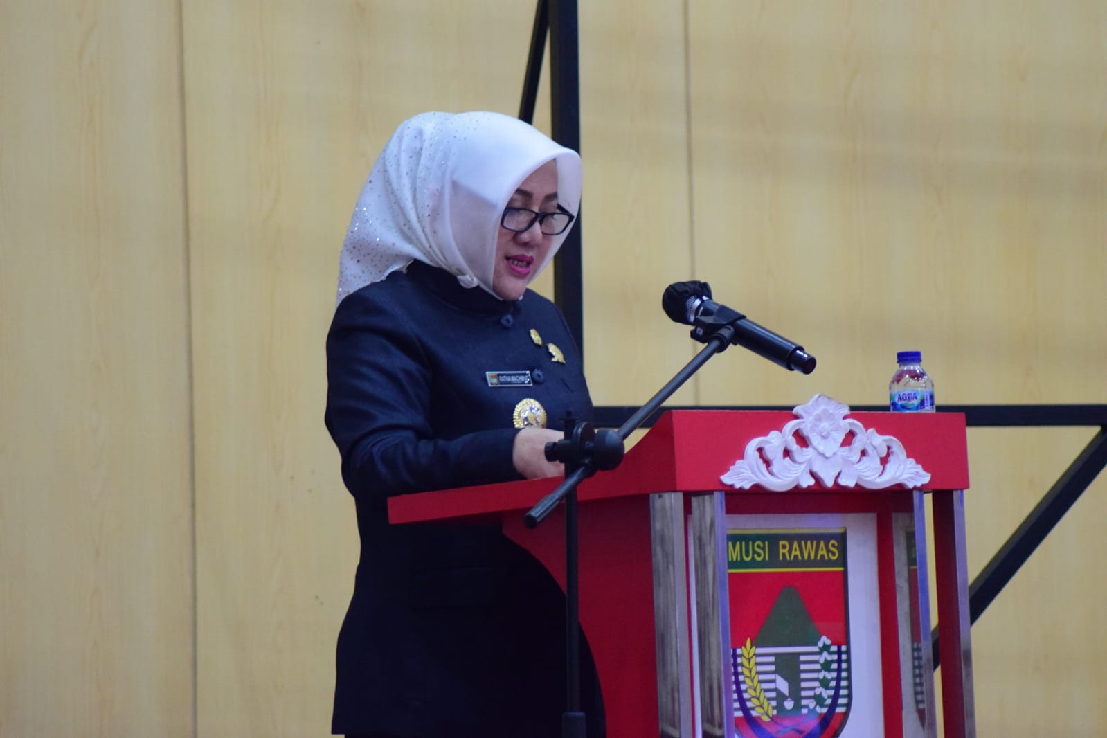 Jawaban Eksekutif atas Pandangan Umum Fraksi-fraksi Dewan atas Penyampaian Nota Keuangan dan Raperda