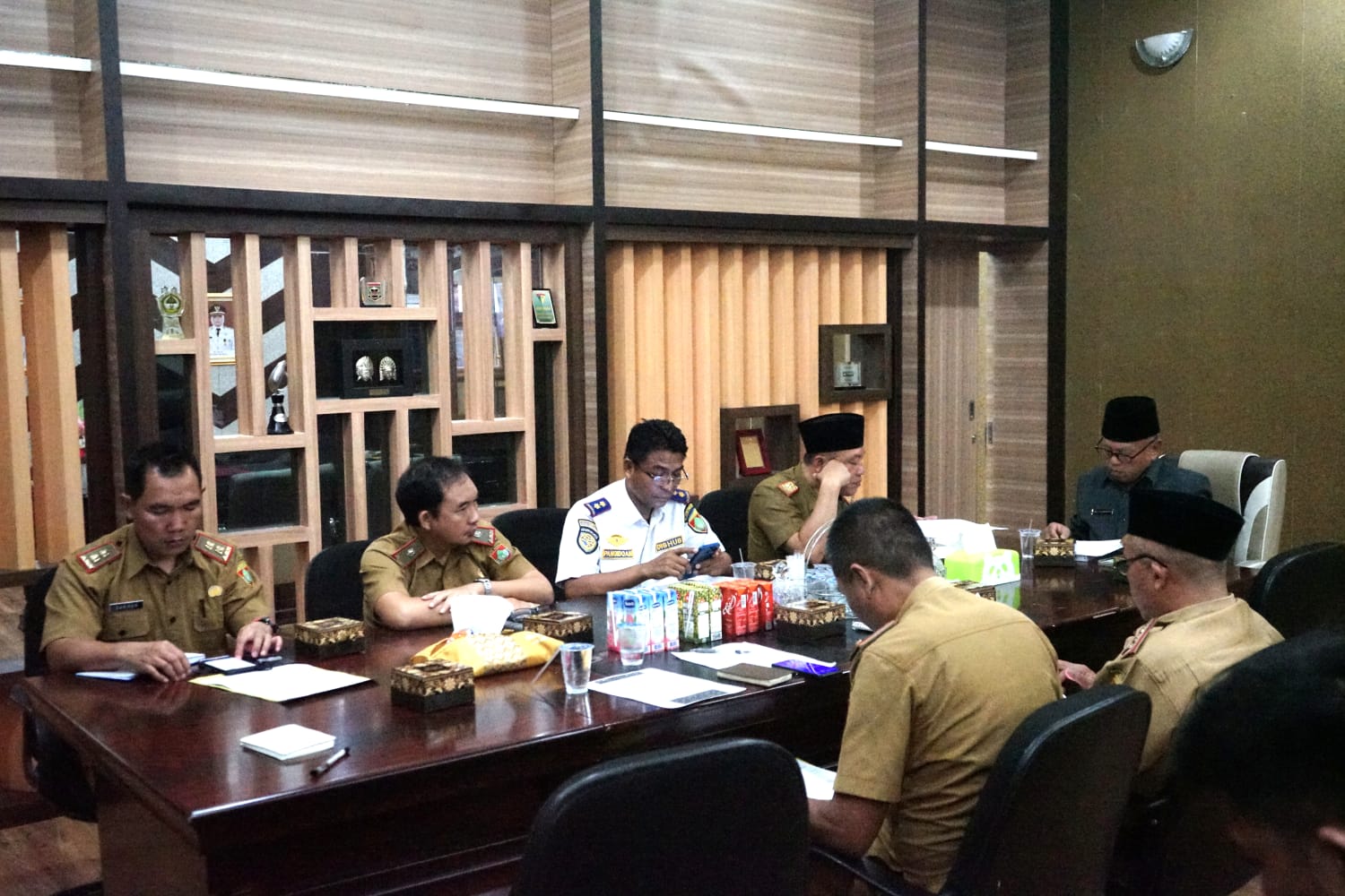 Sekda pimpin Rapat Pembahasan Berita Acara Serah Terima Hibah Tanah Jalan dari PT. Evan Lestari kepada Pemkab Musi Rawas