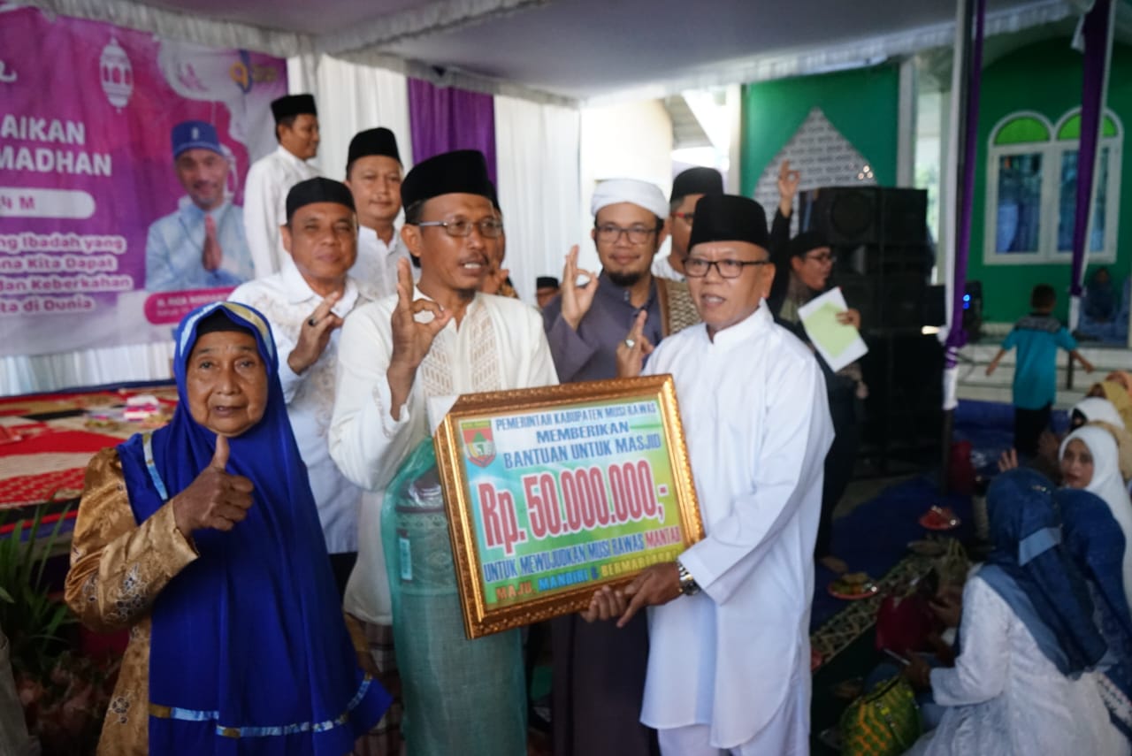 Tingkatkan Silaturahmi dan Kebersamaan dengan Masyarakat Sekda Laksanakan Safari Ramadan